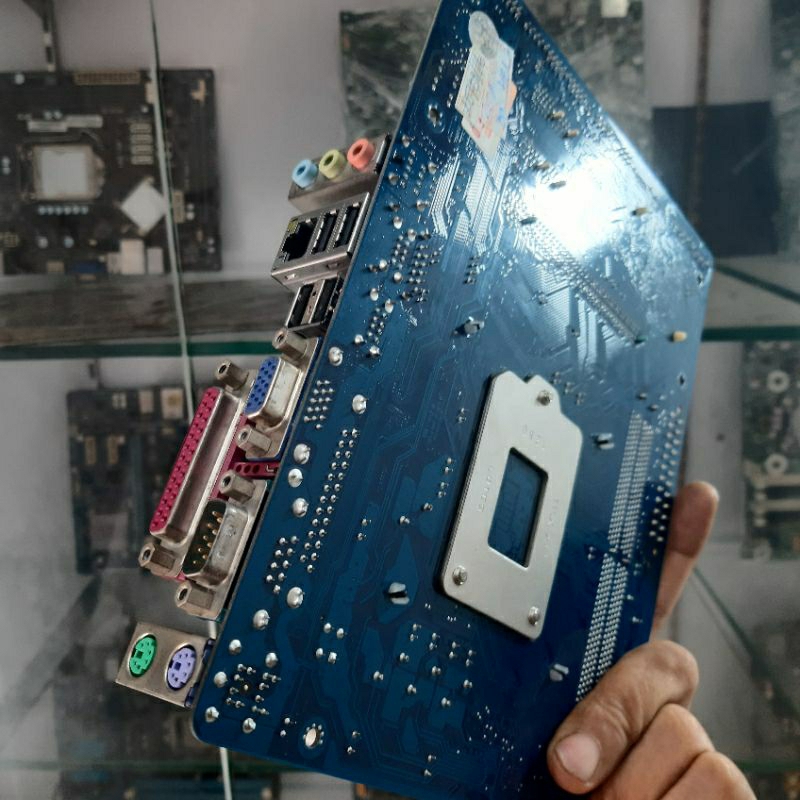 Combo main H61 gigabyte, chip i3 3xxx, Ram 4G