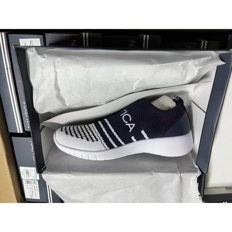 Giầy thể thao nữ, Nautica dư xịn