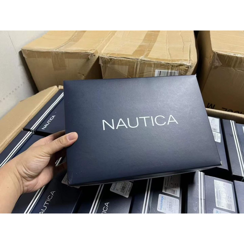 Giầy thể thao nữ, Nautica dư xịn
