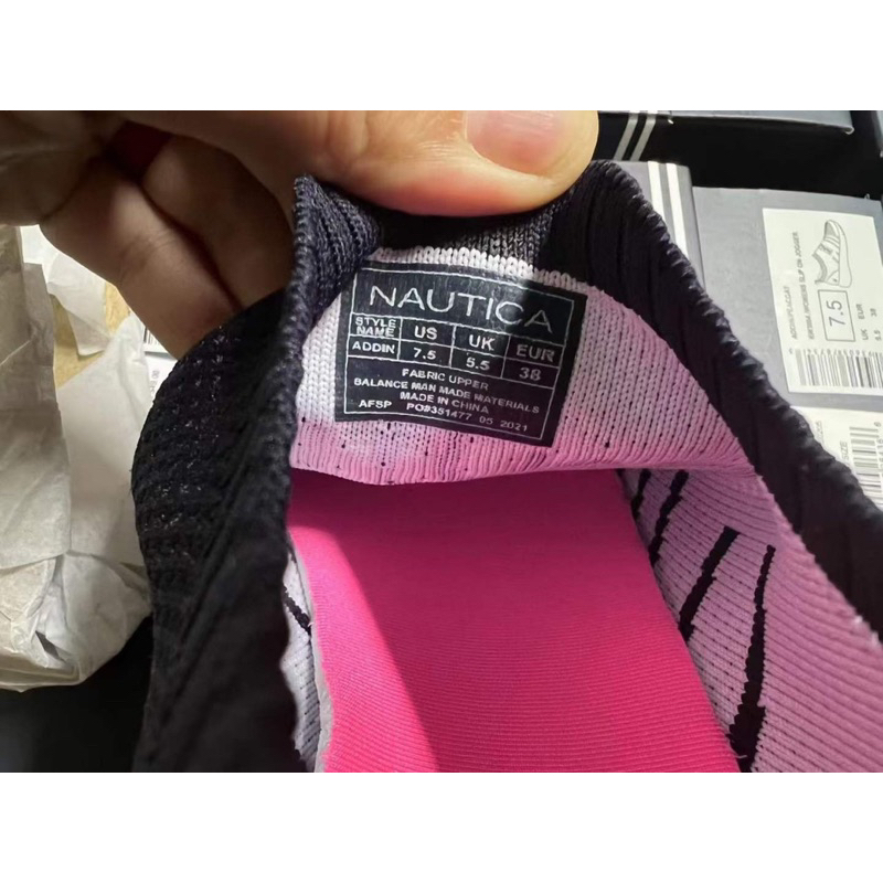 Giầy thể thao nữ, Nautica dư xịn