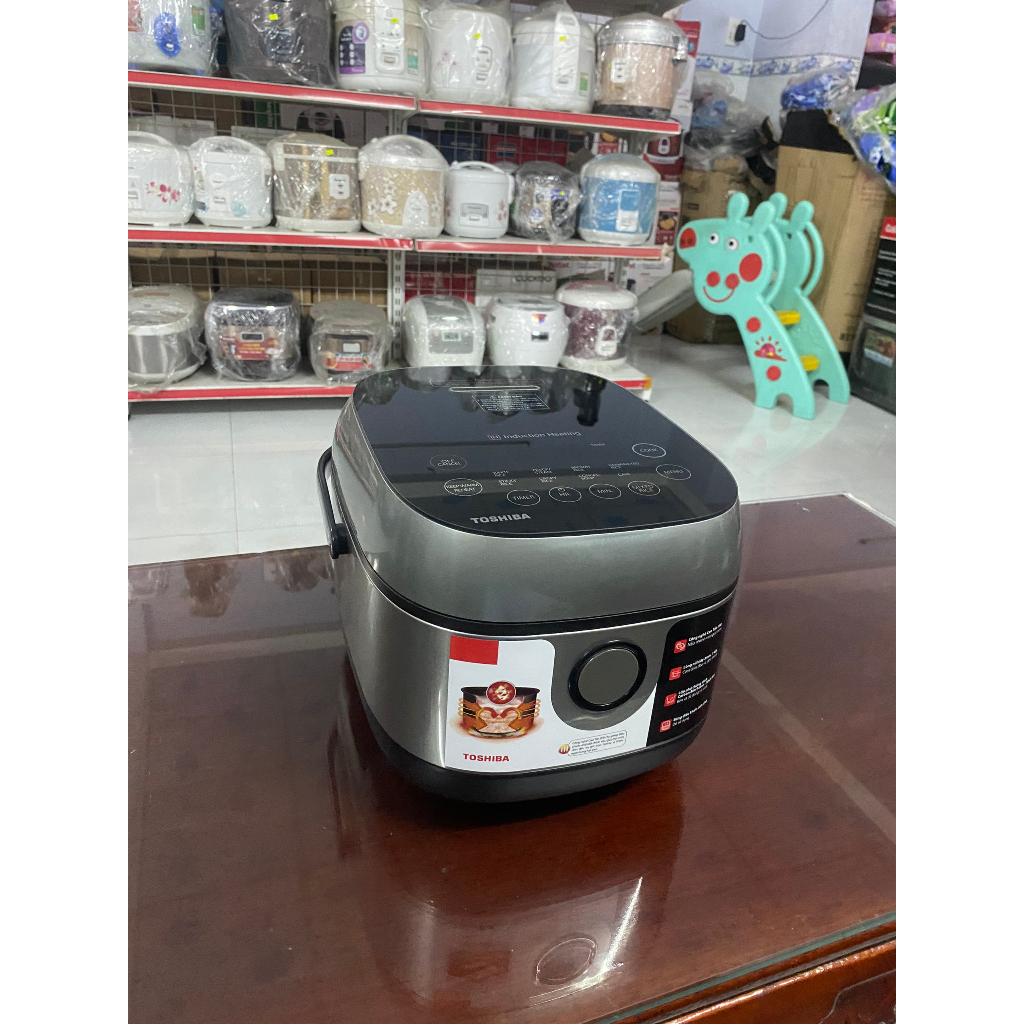 Nồi cơm cao tần Toshiba 1 lít RC-10IP1PV - Hàng trưng bày