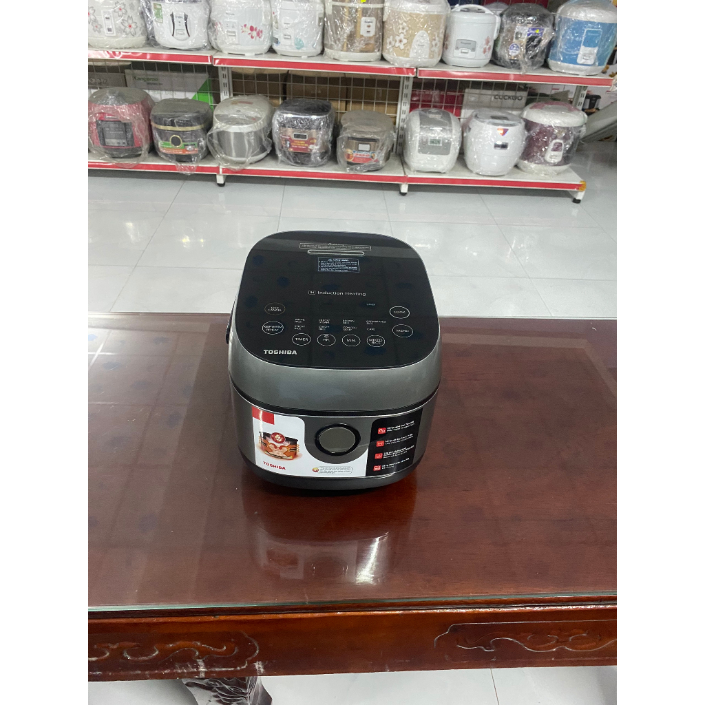 Nồi cơm cao tần Toshiba 1 lít RC-10IP1PV - Hàng trưng bày