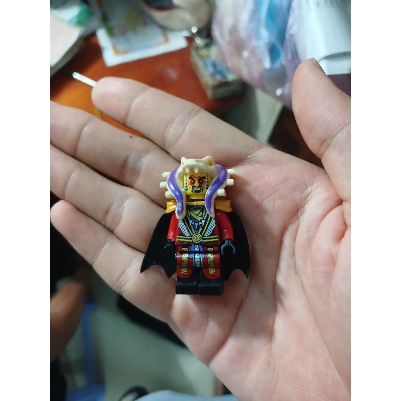Minifigures Ninjago Master Chen nhân vật.
