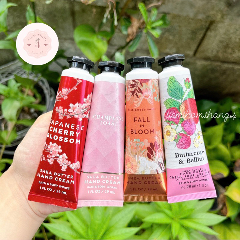 •𝐊𝐞𝐦 𝐝𝐮̛𝐨̛̃𝐧𝐠 𝐝𝐚 𝐭𝐚𝐲• Bath & Body Works - Hand Cream
