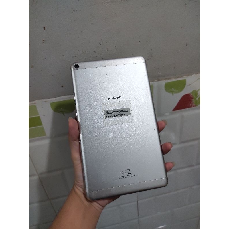 Xác điện thoại kiêm máy tính bảng cũ Huawei Mediapad T3 KOB-L09  nứt kính
