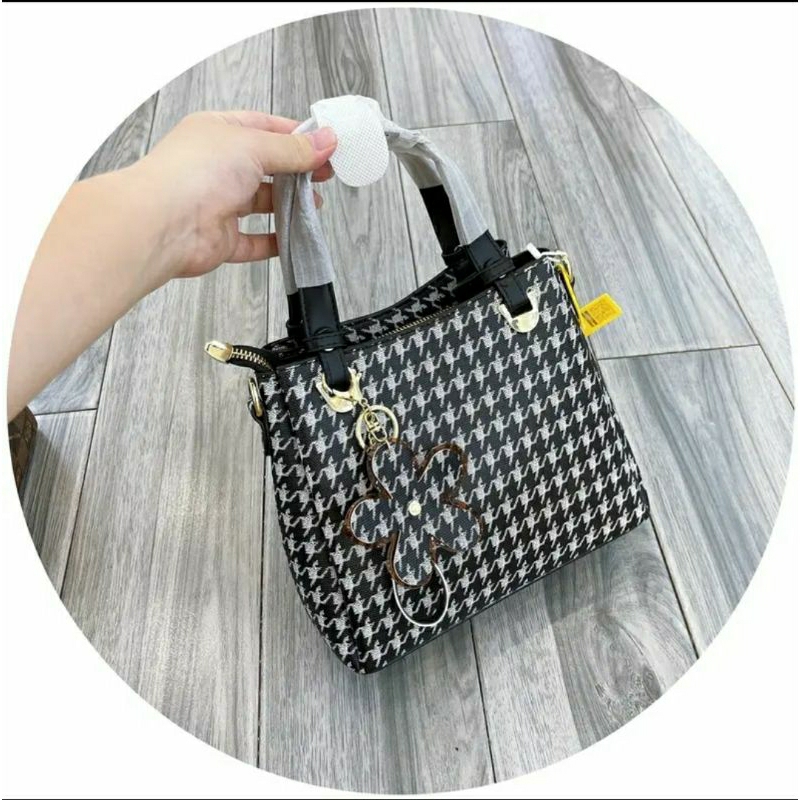 Túi công sở hãng nội địa cao cấp.