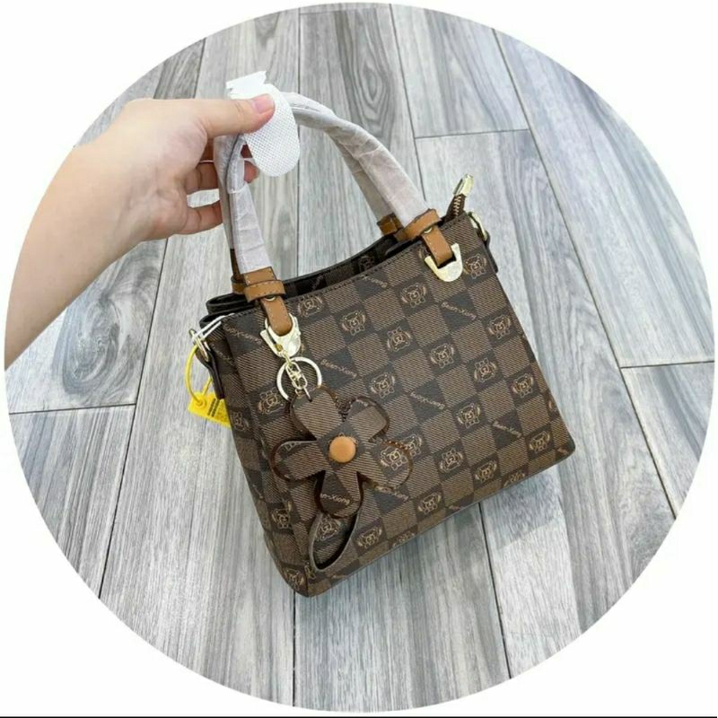 Túi công sở hãng nội địa cao cấp.