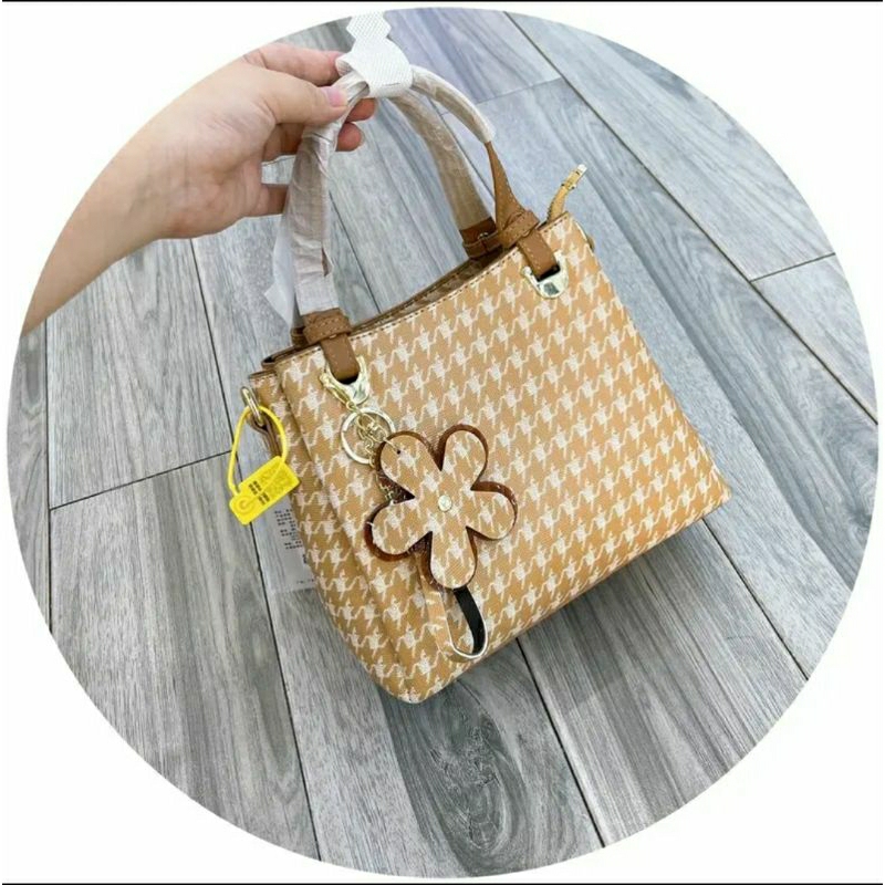 Túi công sở hãng nội địa cao cấp.