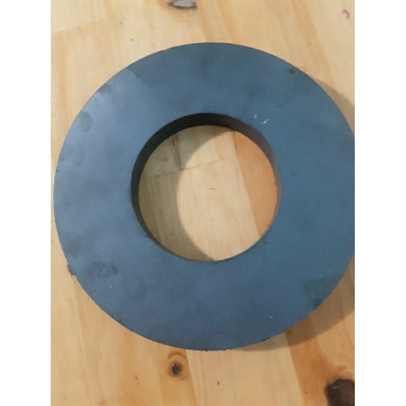 Từ đen làm loa 30 đến 40cm