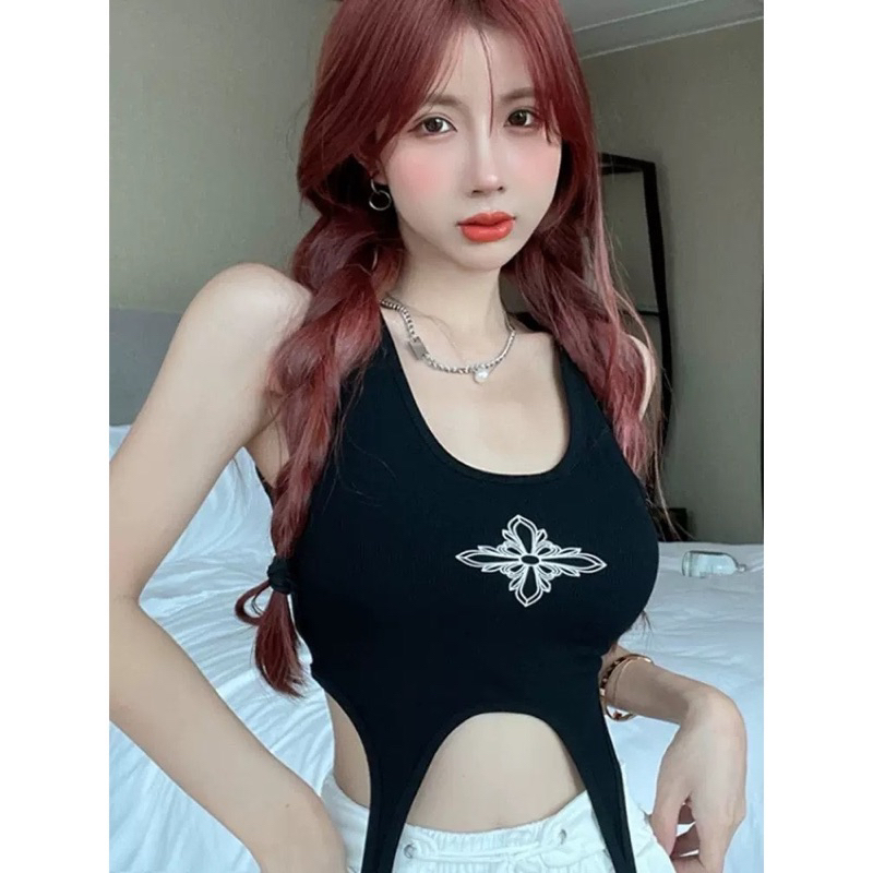Áo Croptop Sát Nách Thiết Kế Tua Rua 2 Bên Hoạ Tiết Hoa Văn