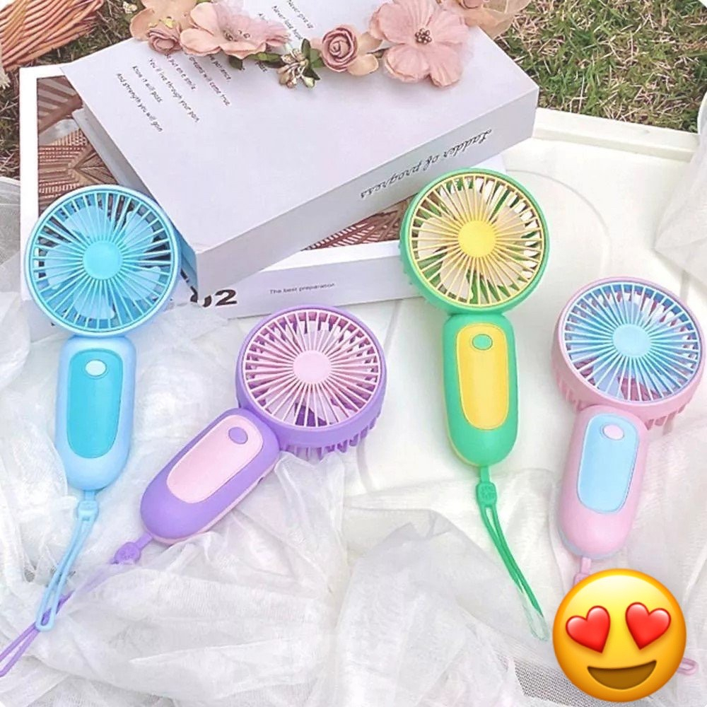 Quạt tích điện cầm tay mini có dây đeo mẫu hót nhất năm 2023