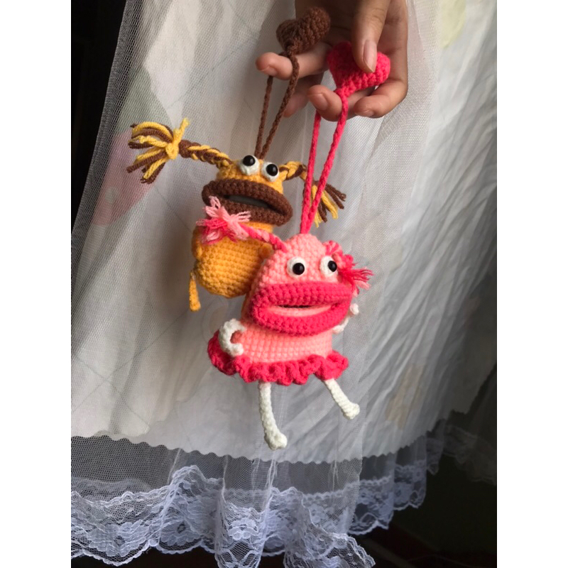 MÓC KHOÁ MÔI CHỀ