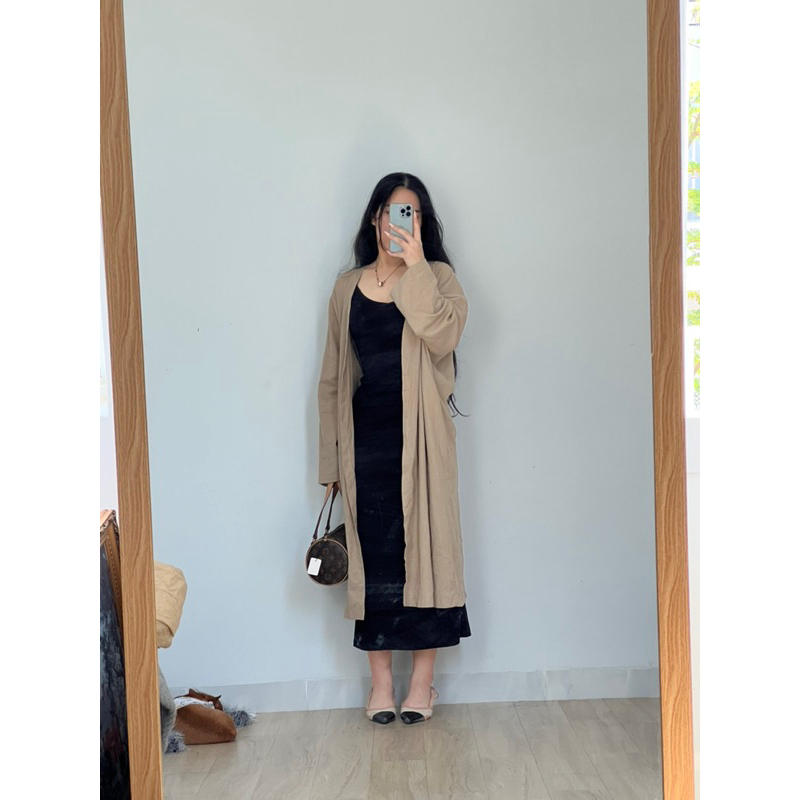 Cardigan dài màu beige sang trọng chất cotton pha linen