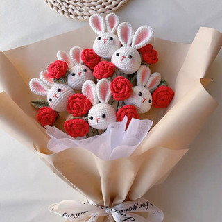 Bó hoa thỏ bằng len - bó hoa bằng len - hoa hồng bằng len - hoa thỏ tốt nghiệp - hoa handmade - quà tốt nghiệp