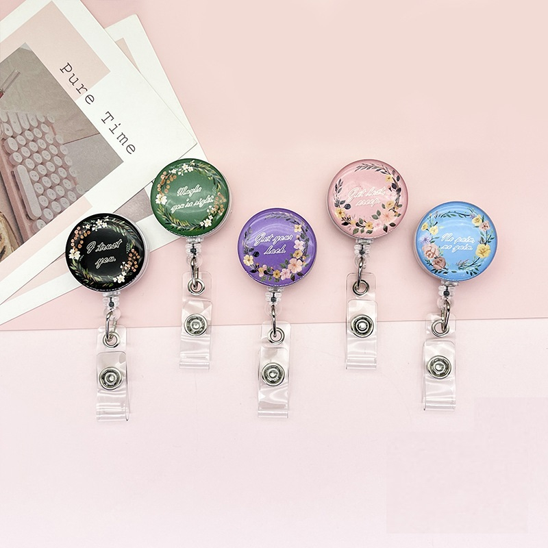 Móc - Kẹp bảng tên học sinh, sinh viên, nhân viên họa tiết Hoa Vintage có thể kéo dãn CS72