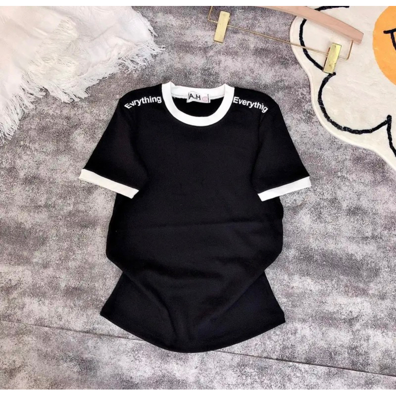 Áo thun tay ngắn cổ tròn in chữ