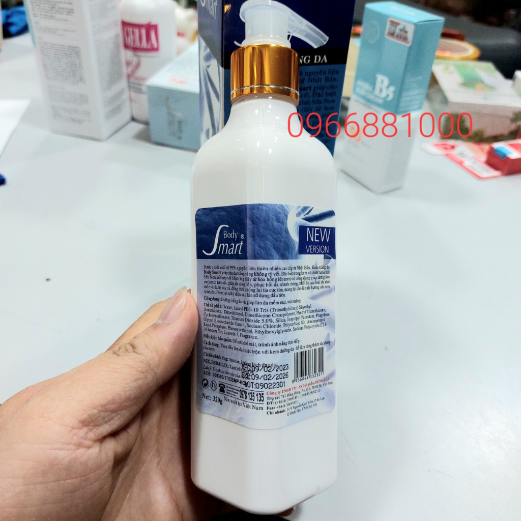 Body Smart Kem Trắng Da 320g Xanh Bật Tông Nhẹ