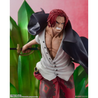 Mô hình Figuarts Zero 2641756: Shanks and Uta (One Piece Firm Red)