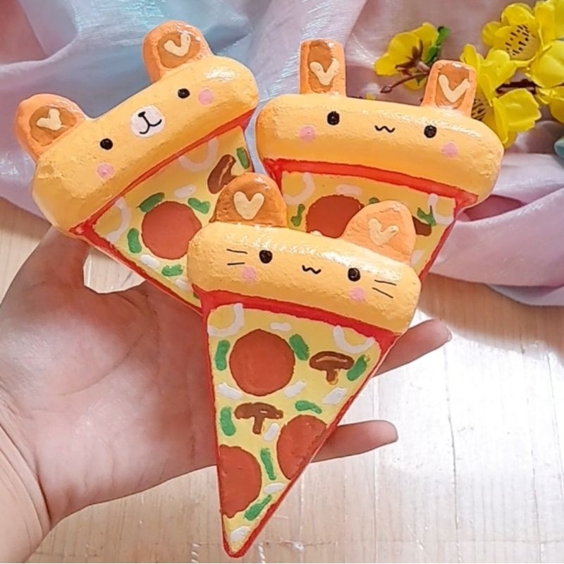 Squishy handamde bánh pizza thỏ/gấu/mèo viền phô mai béo ngậy