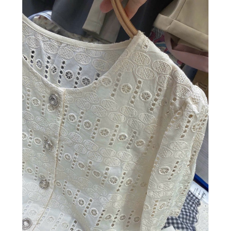 Áo somi ren cúc kiểu thêu hoa hàng QC loại 1 ảnh thật - hàng có sẵn