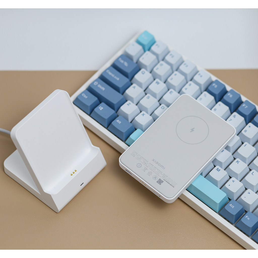 Đế sạc dự phòng kiêm sạc không dây từ tính Xiaomi P05ZM 5000mAh - Dùng cho IP 12/13/14 và các thiết bị khác