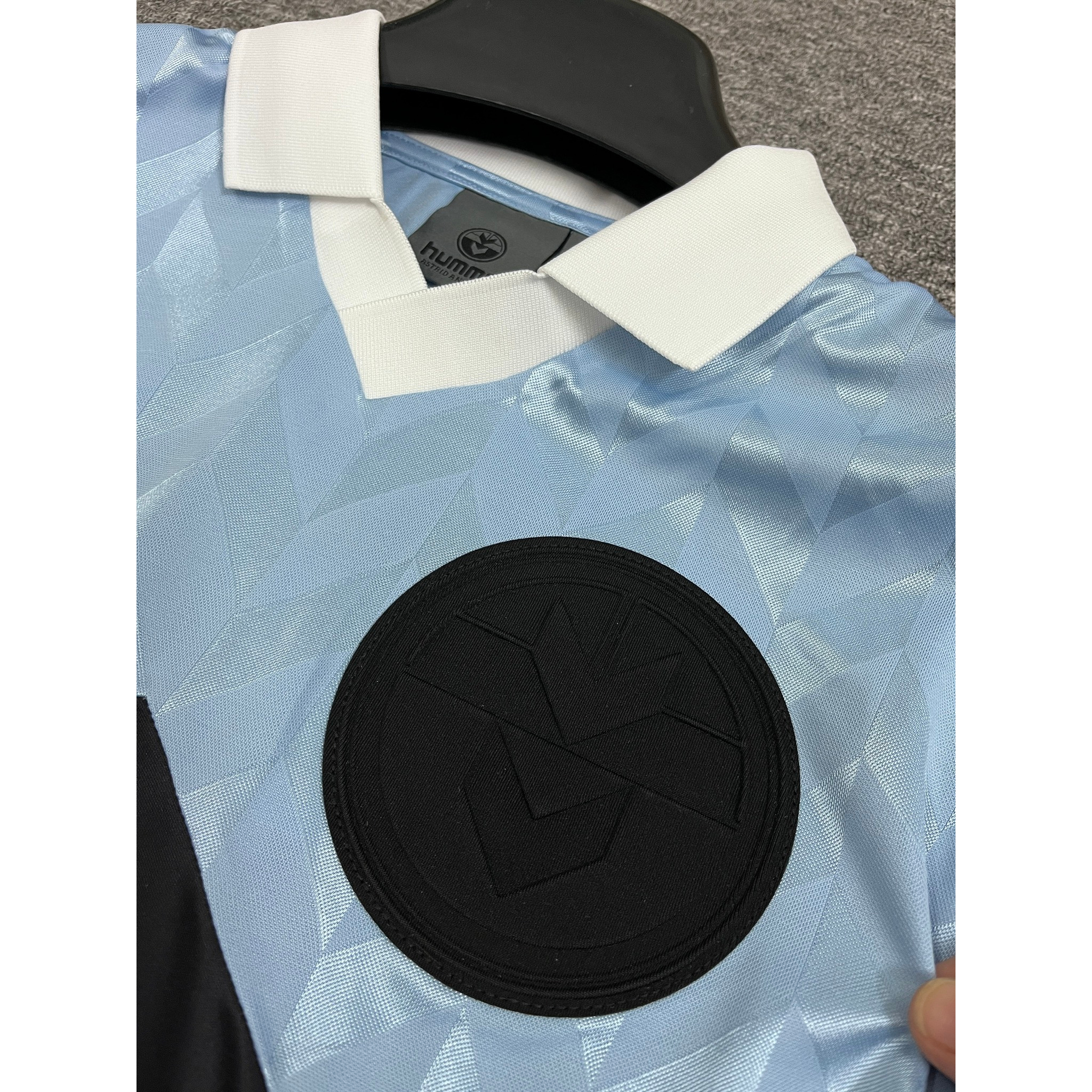 Áo Retro siêu đẹp của Hummel sẵn size S M âu