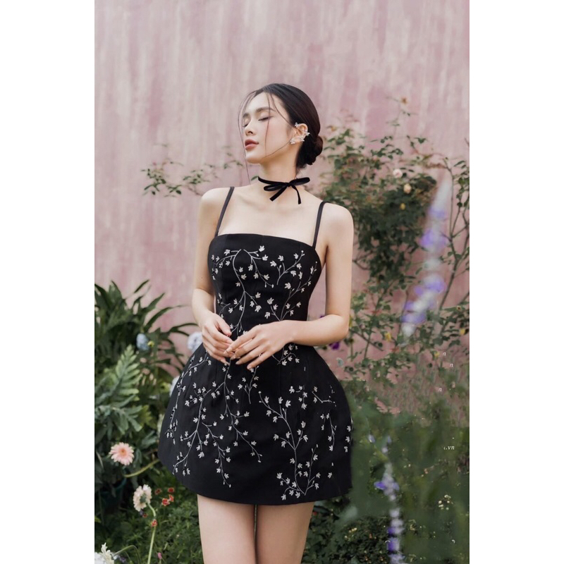 Đầm taptak 2s thêu hoa nhí