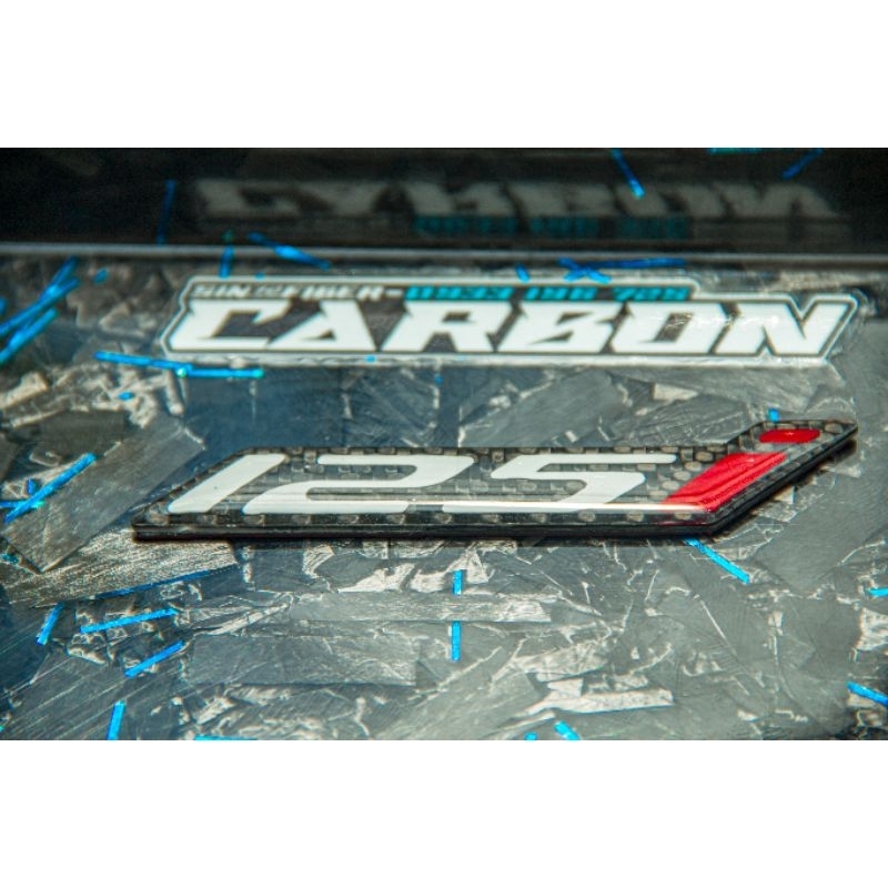 Logo 2 Màu Dán Cánh Bửng Xe Máy Đúc Sợi CarbonFiber Cao Cấp