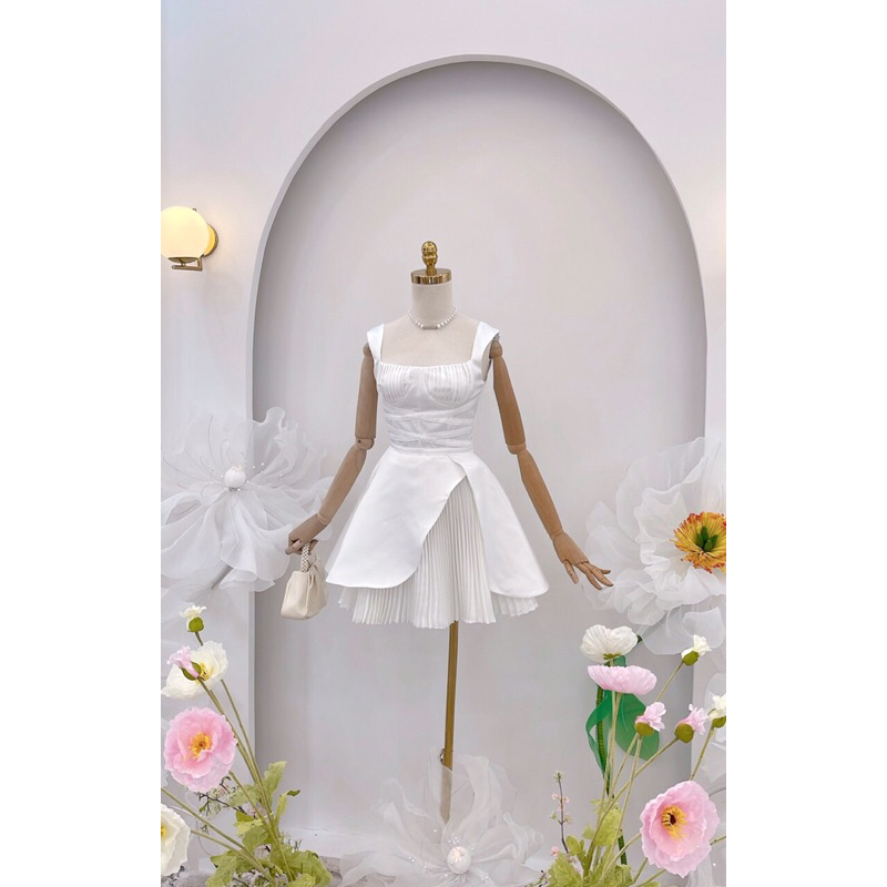 váy phối xếp li