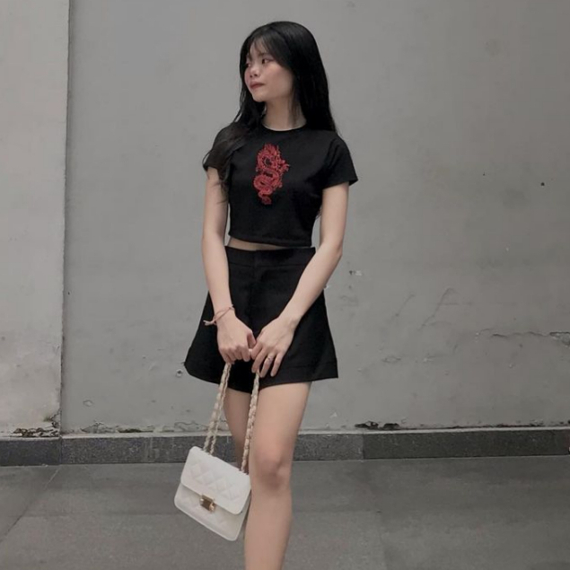 Áo Croptop ngắn ôm body đen in hoạ tiết cá tính StyleGenZ