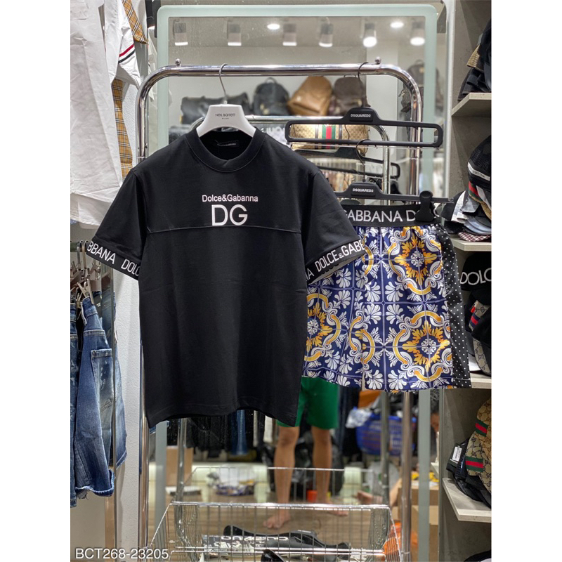 Bộ cộc D/G hoạ tiết quần nổi bật ,hoạ tiết tay áo và logo cực chất