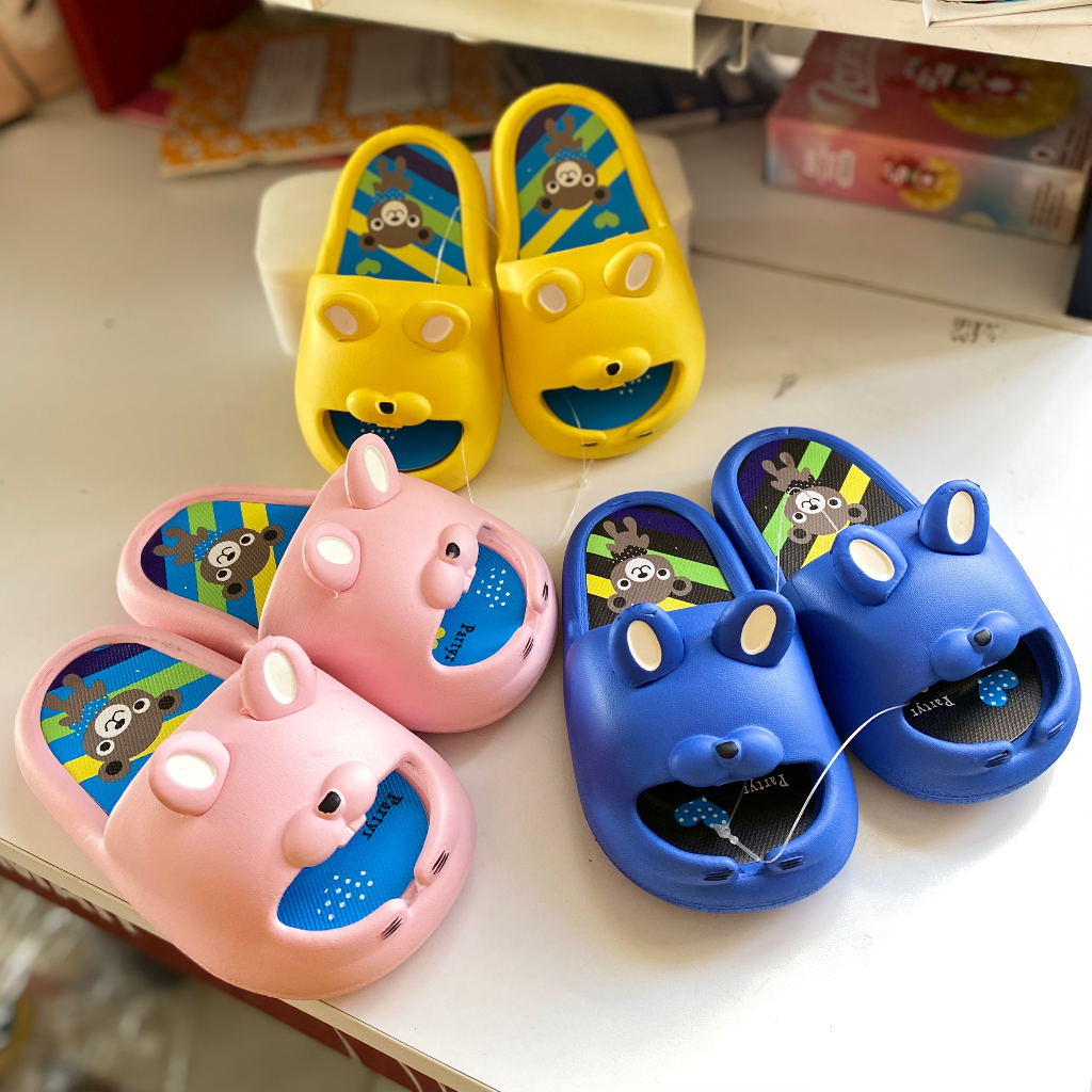 Dép bánh mì trẻ em hình thỏ nền gấu nâu ngây thơ dễ thương hở mũi siêu hot hit