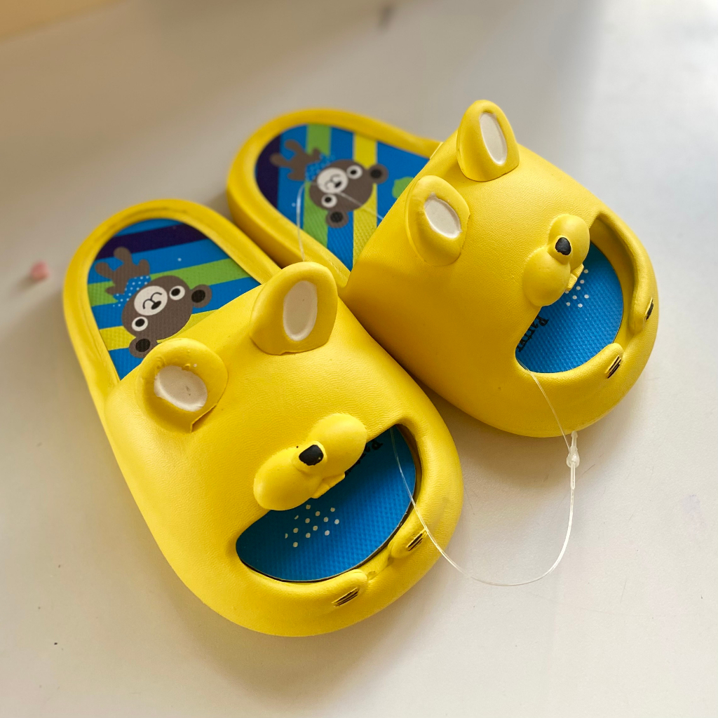 Dép bánh mì trẻ em hình thỏ nền gấu nâu ngây thơ dễ thương hở mũi siêu hot hit