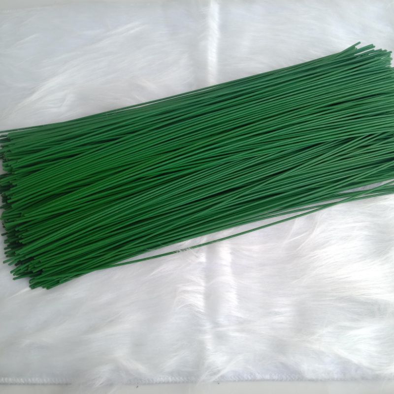 Kẽm cành kích thước 37 - 40cm để làm cành hoa len, hoa sáp, hoa handmade... Tiệm len Dâu Crochet
