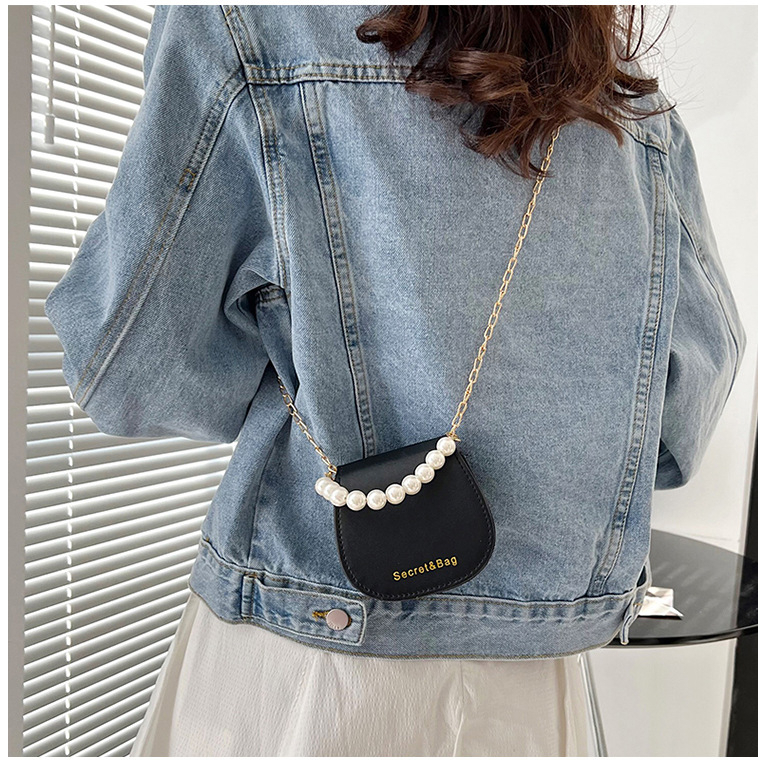 Túi mini nữ túi xách tay đeo chéo da trơn phối dây ngọc quai xích phong cách Hàn Quốc LK336