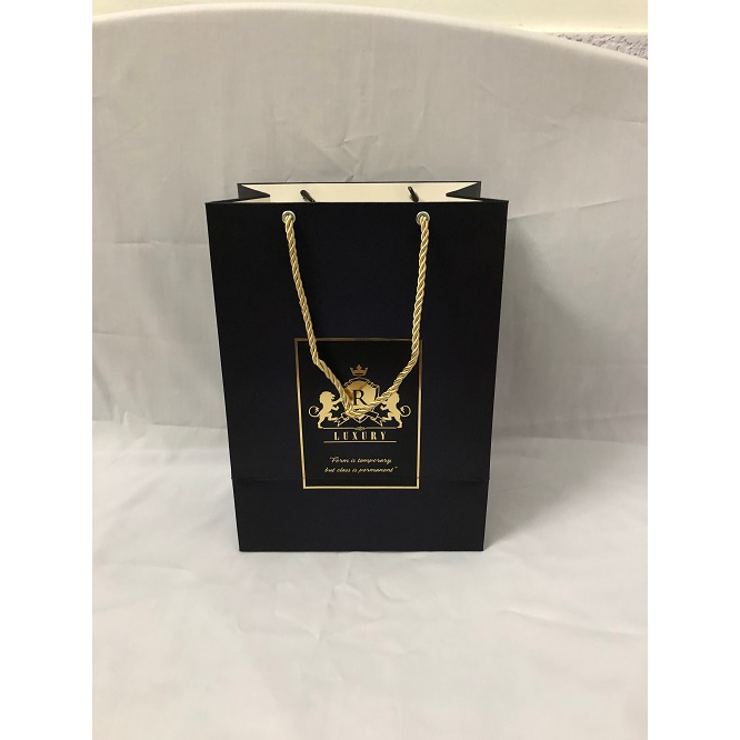 Túi Giấy Để Chai Rượu Chivas 21 Kích Thước 32x23x15 Cm/Túi