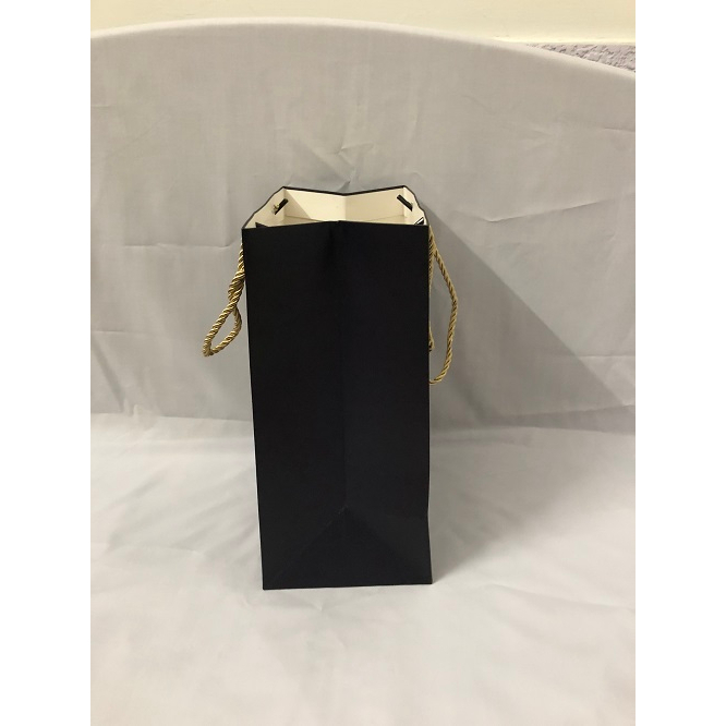 Túi Giấy Để Chai Rượu Chivas 21 Kích Thước 32x23x15 Cm/Túi