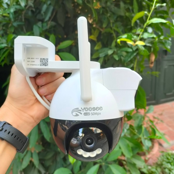 Camera  yoosee ngoài trời 2 mắt kép Ptz 8led 5.0Mpx quay 360 độ, siêu nét, góc rộng, chịu nắng mưa, có màu ban đêm
