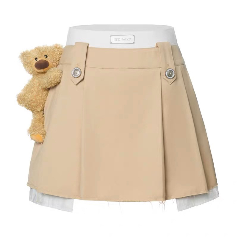 Chân váy 13de marzo nâu xếp ly phối trắng đính gấu bông