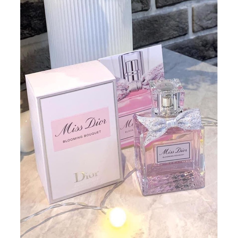 nước hoa 𝐌𝐢𝐬𝐬 𝐃𝐢𝐨𝐫 𝐁𝐥𝐨𝐨𝐦𝐢𝐧𝐠 𝐁𝐨𝐮𝐪𝐮𝐞𝐭 mẫu mới