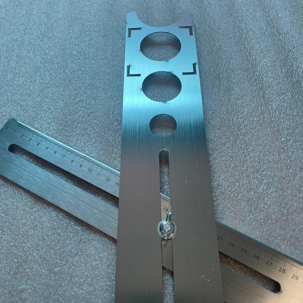 Thước khoét lỗ gạch nhà tắm 2 khúc inox