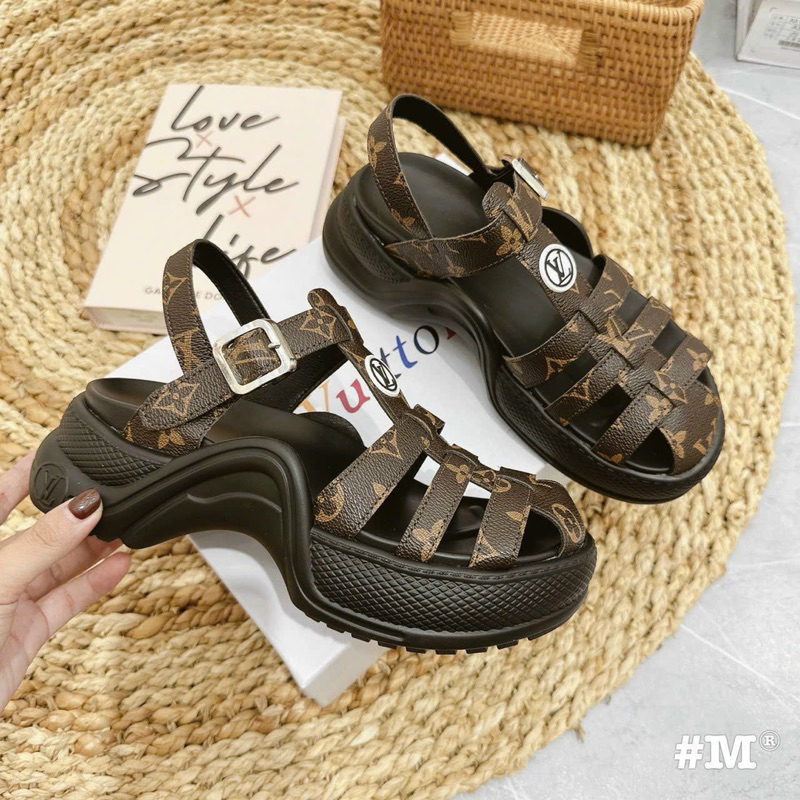 GIÀY SANDAL L.V RỌ ĐẾ THÔ CAO 5 PHÂN SIÊU XINH
