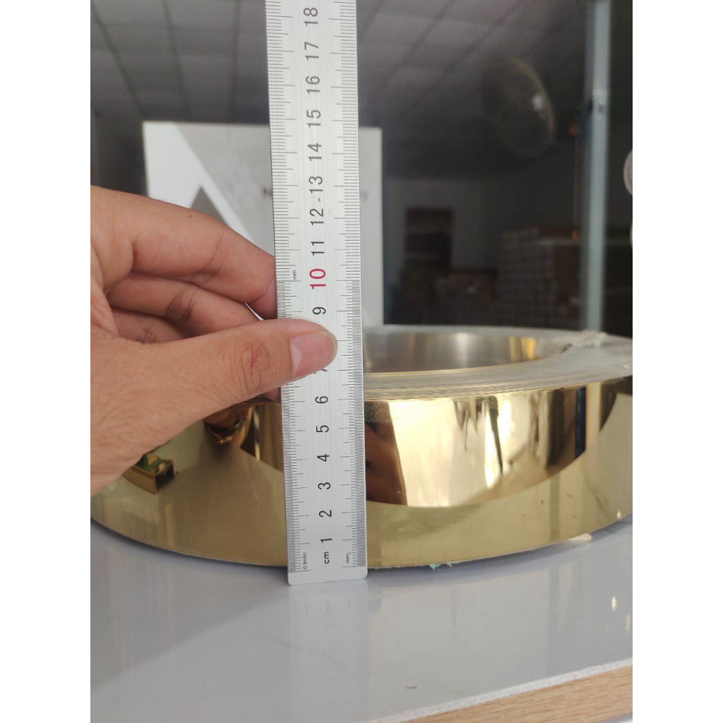 Nẹp Lập Là inox Vàng Gương- Giá cho 1 mét dài nẹp vàng