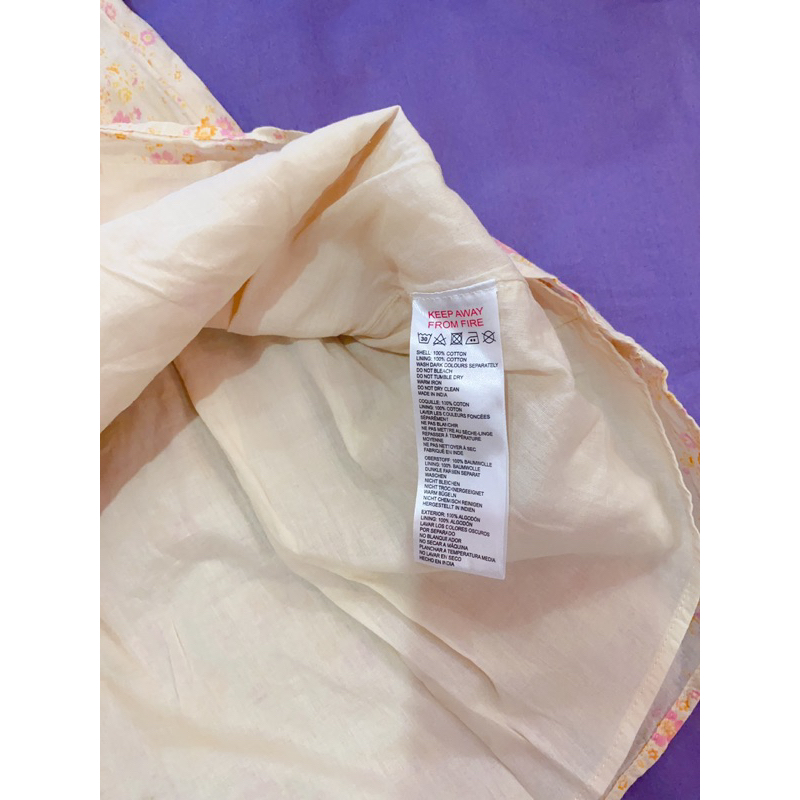 Quần giả váy Stradivarius tặng kèm dây nịt