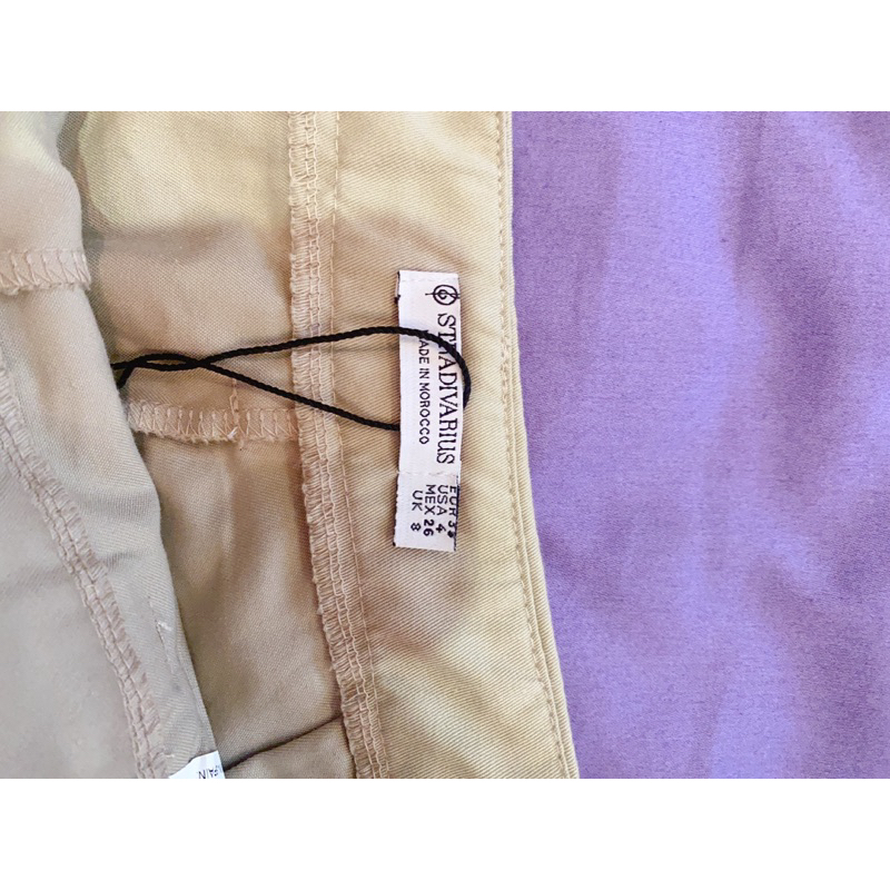 Quần giả váy Stradivarius tặng kèm dây nịt