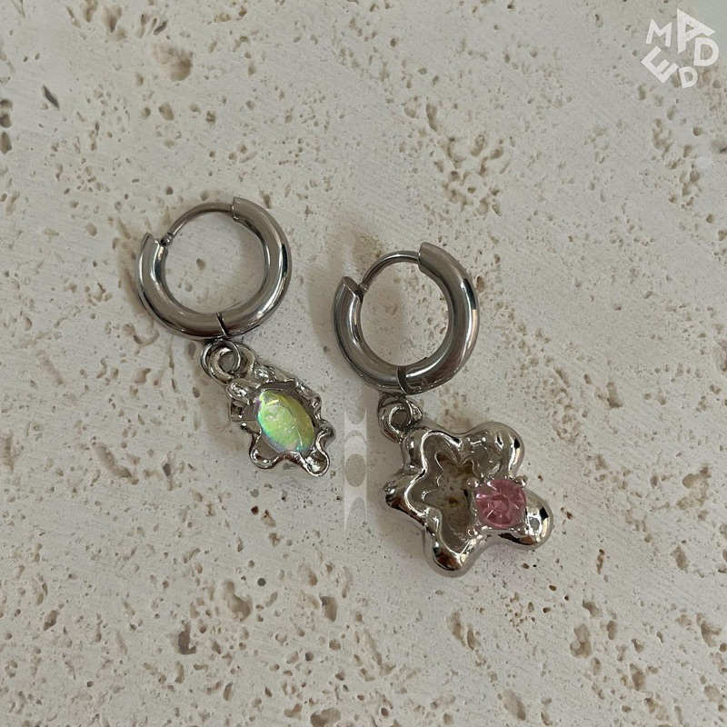 Khoen tai thép y tế phối mặt hợp kim 2983/2984 Madde