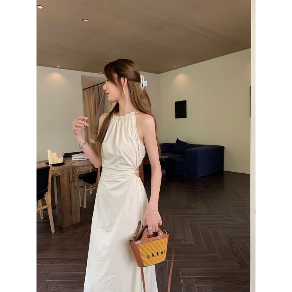 Váy đầm nữ cổ yếm không tay thiết kế khoét eo dáng dài V33