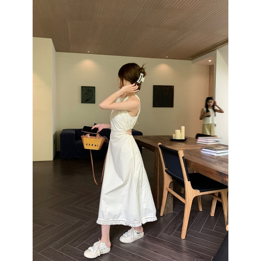 Váy đầm nữ cổ yếm không tay thiết kế khoét eo dáng dài V33