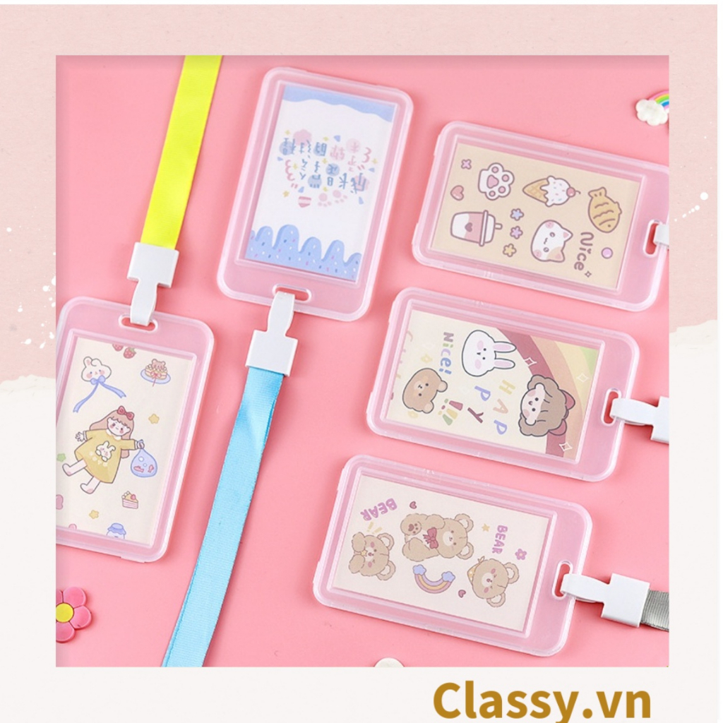 Thẻ đeo Classy bảng tên dọc, nhựa trong suốt cao cấp PK1403 họa tiết hoạt hình ngẫu nhiên