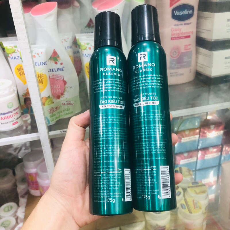 Chai xịt tạo kiểu tóc Romano Classic  175g